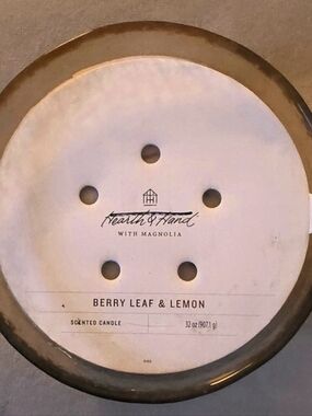 Hearth & Hand Berry Leaf & Lemon Scented Candle 32 oz NWT